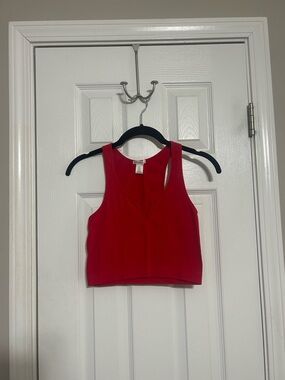 Bozzolo Red Cropped Tank Top with V‑Neck